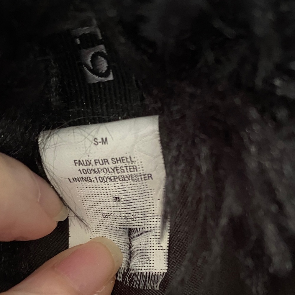 Apt. 9 Plush Black Teddy Vest - Picture 3 of 9